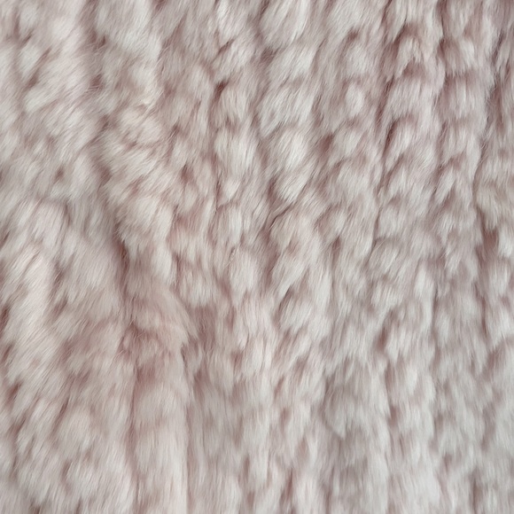 BOHO Fur poncho with leather fringes - Picture 5 of 8